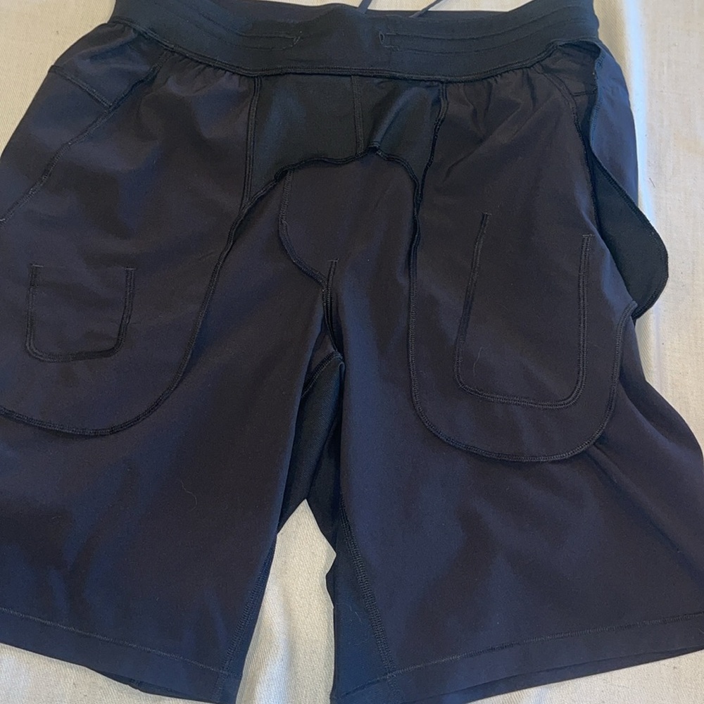 11123 Black Lululemon Athletic Running Gym Shorts Size M - Picture 9 of 9